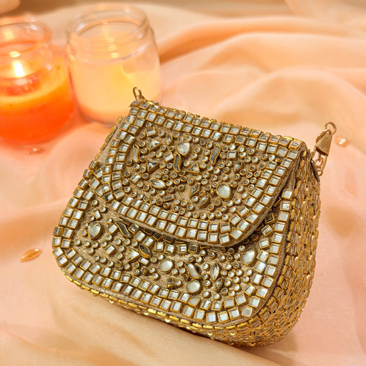 Riwaayat kundan Clutch