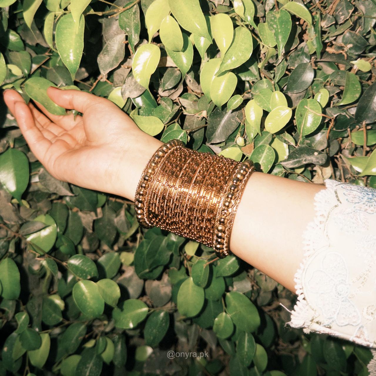 Classic Metal Bangles Set
