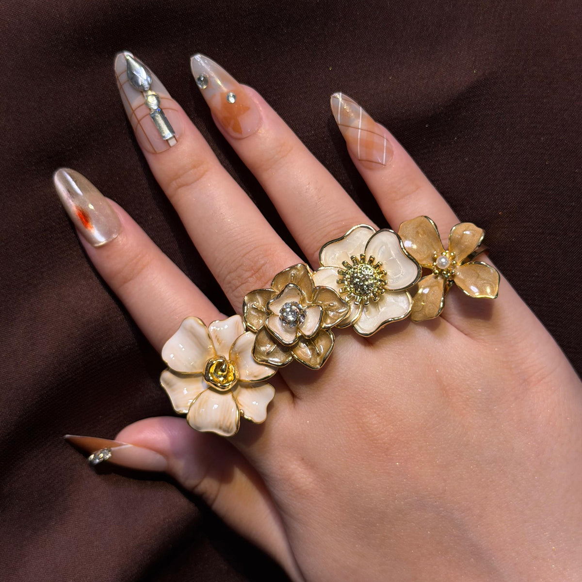 Elegant White Glossy Rings-Adjustable